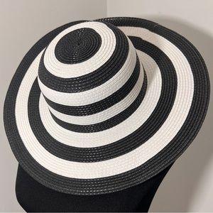 Travel Beach Sun Hat Foldable Packable Black White OSFM NEW